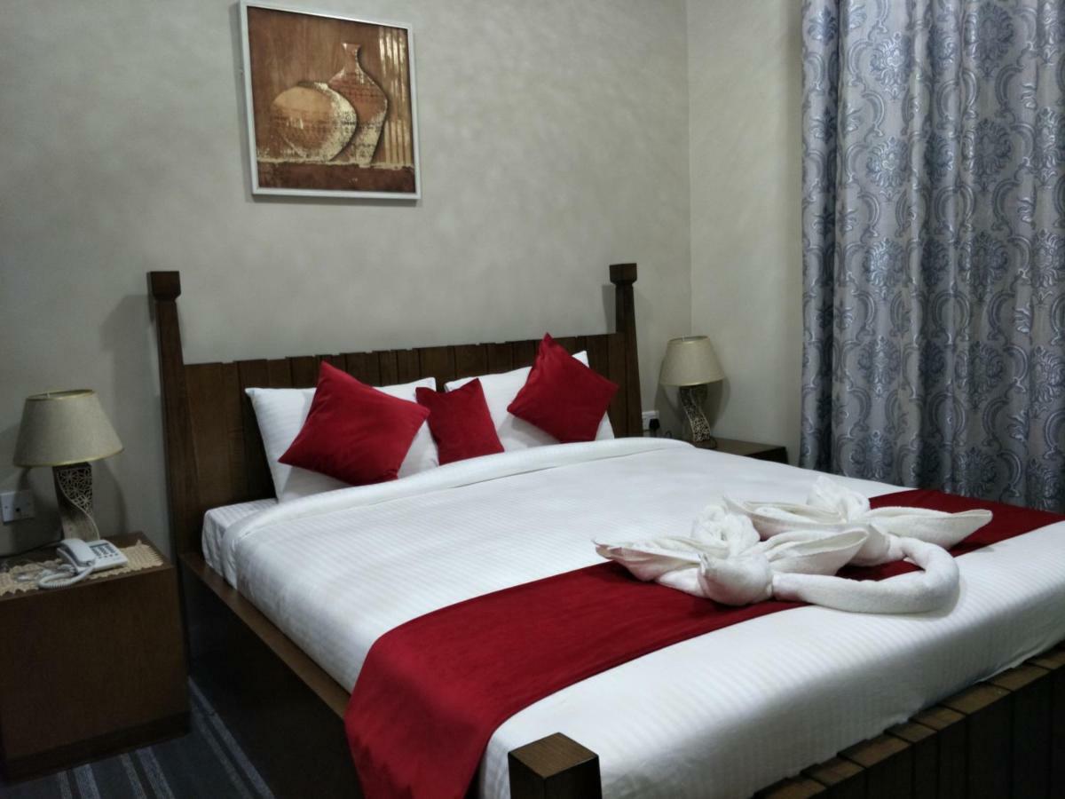 Sur Bandar Al Ayjah Hotel Apartments 외부 사진